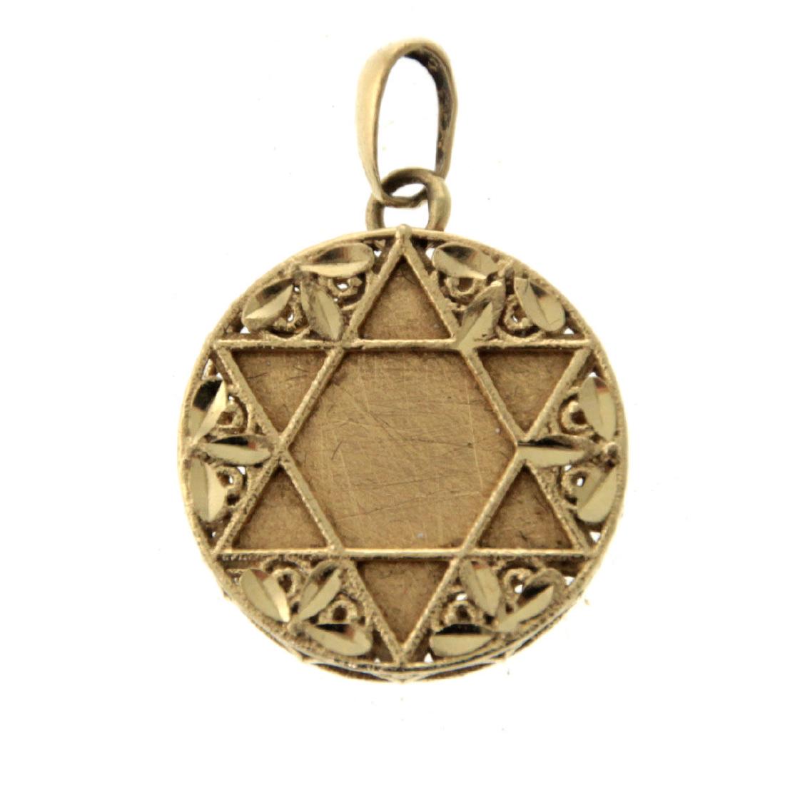 14k Yellow Gold Star of David Pendant, Judaica.: 14k Yellow Gold Star of David Pendant, Judaica. Marked. Diameter: 2cm. 2.65gr.