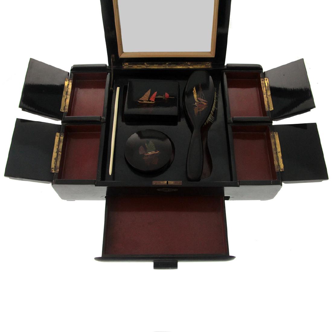 Chinese Lacquered Grooming Kit. (1 of 5)