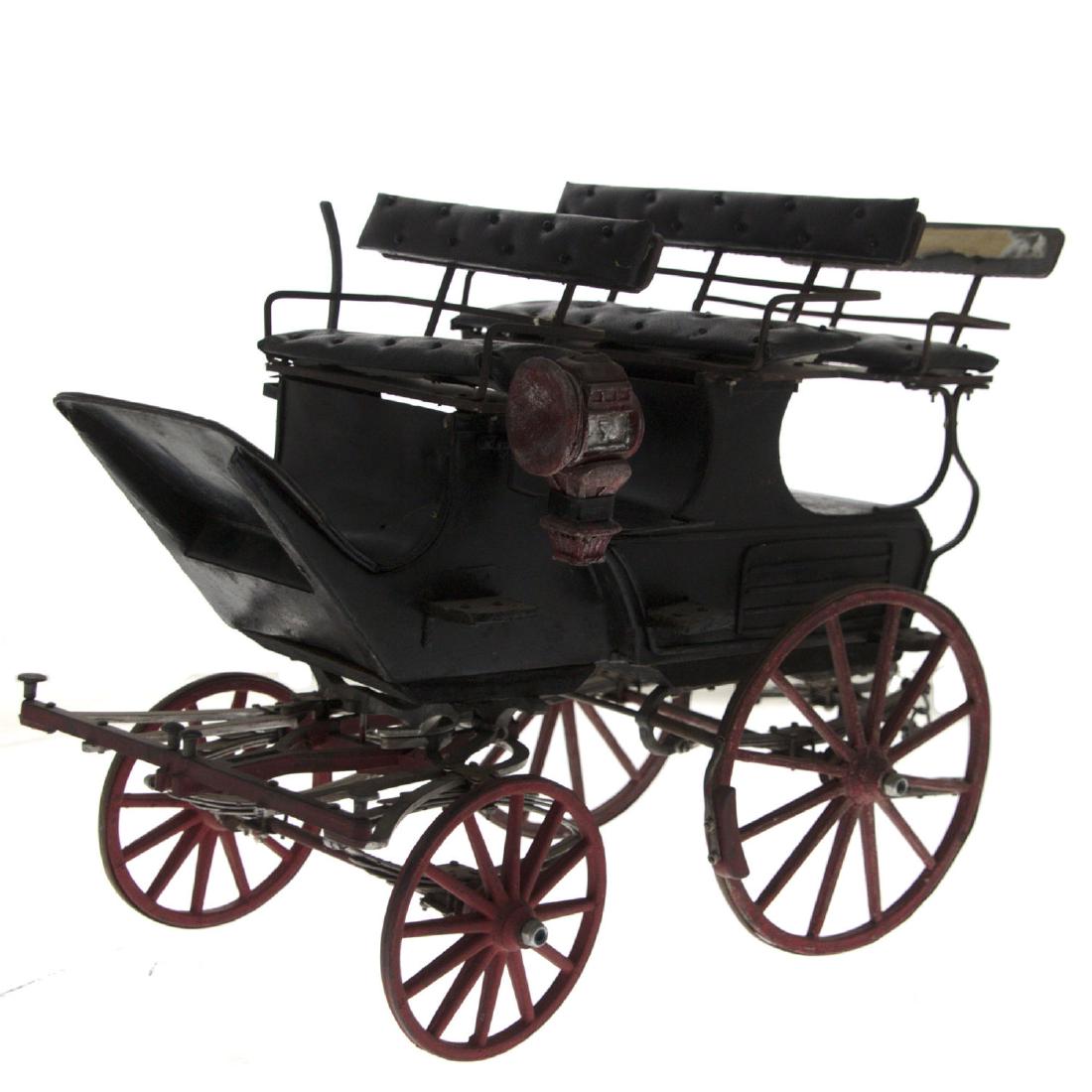 Vintage Salesman Sample Carriage. (1 of 3)