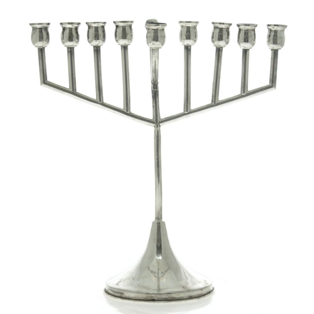 Sterling Silver Hanukkah Lamp Menorah, Judaica.: Sterling Silver Hanukkah Lamp Menorah, Judaica. Marked. Heihgt: 28.5cm. Width: 27cm. 238gr.