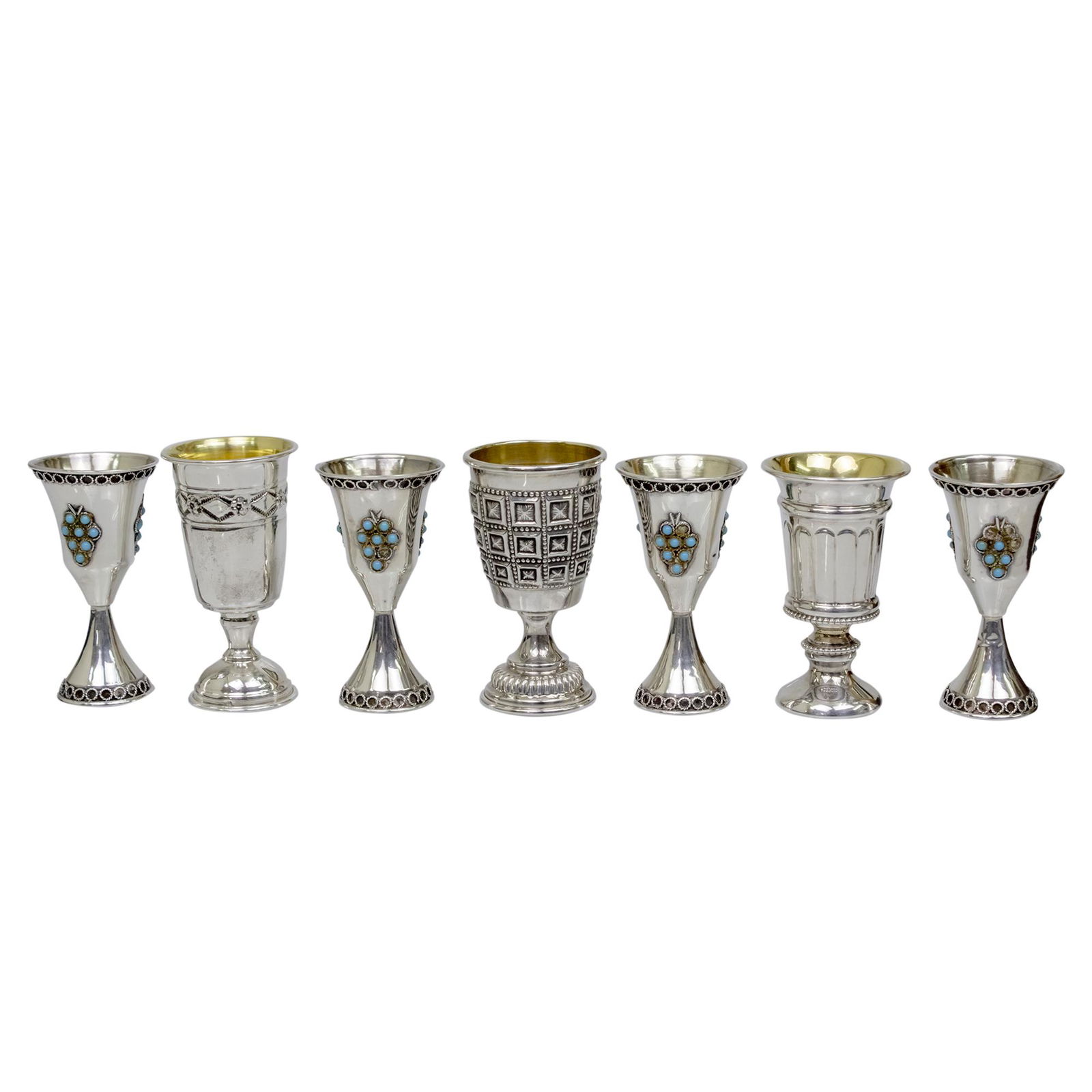 Lot of Silver Cups Tots.: Lot of Silver Cups Tots. Including 7 cups. Marked. 7.5-8cm. 162gr. Minor dings.