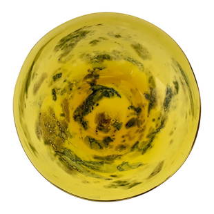 Mario Pinzoni (Italy, 1927-1993) for Seguso, Glass Centerpiece Fruit Bowl.: Mario Pinzoni (Italy, 1927-1993) for Seguso, Glass Centerpiece Fruit Bowl. Marked. Diameter: 39cm. Height: 9cm.