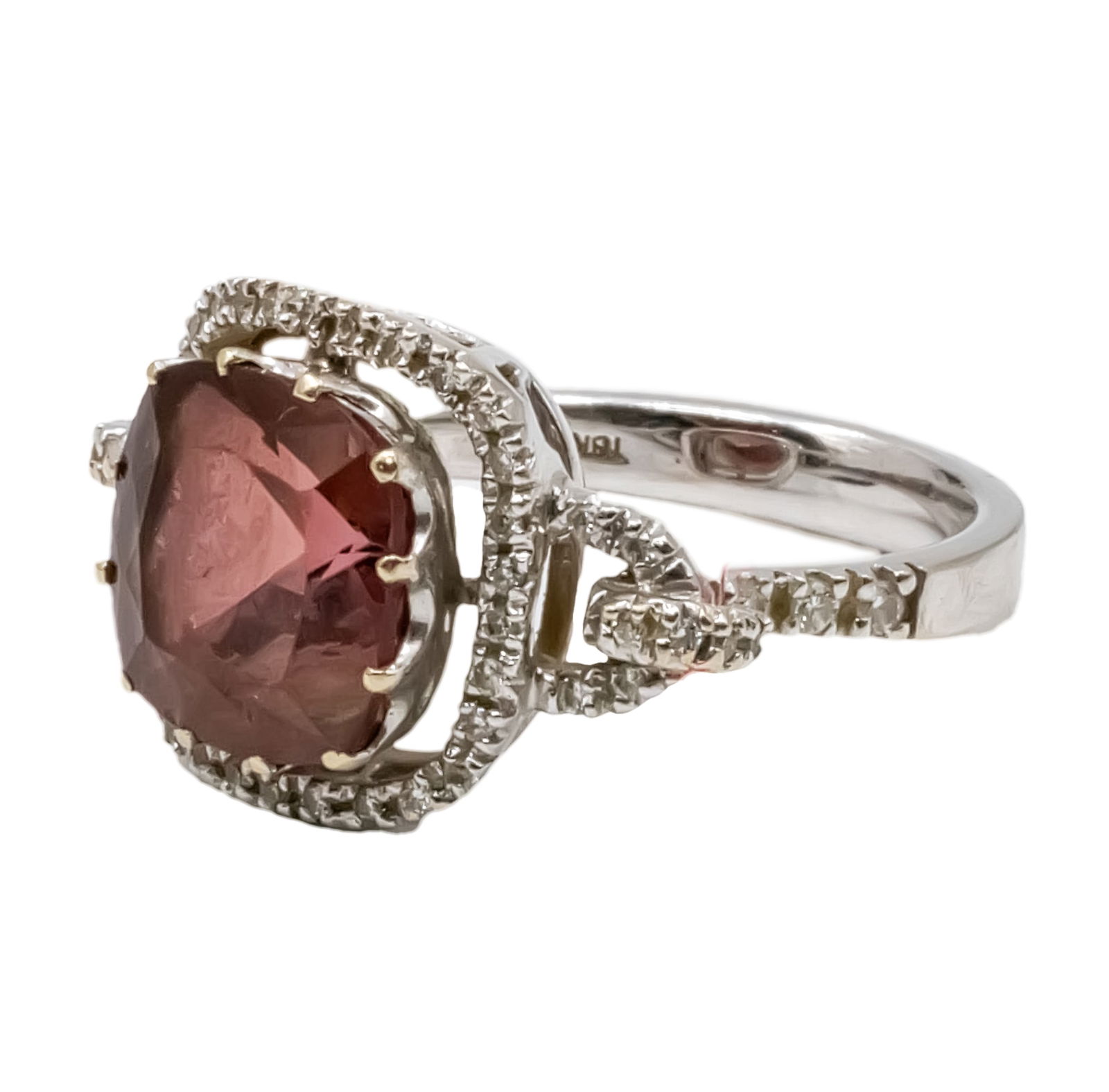 18k White Gold Diamond Ring. (1 of 5)