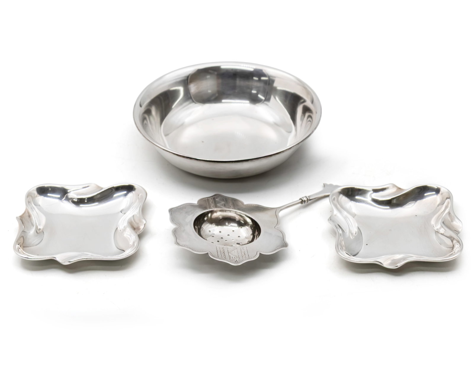 Lot of Silver Items. (1 of 5)
