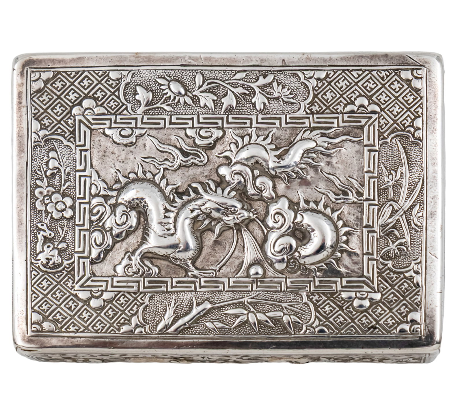 Chinese Silver Box, Circa 1900.: Chinese Silver Box, Circa 1900. Marked. 8x5.5x2.5cm.