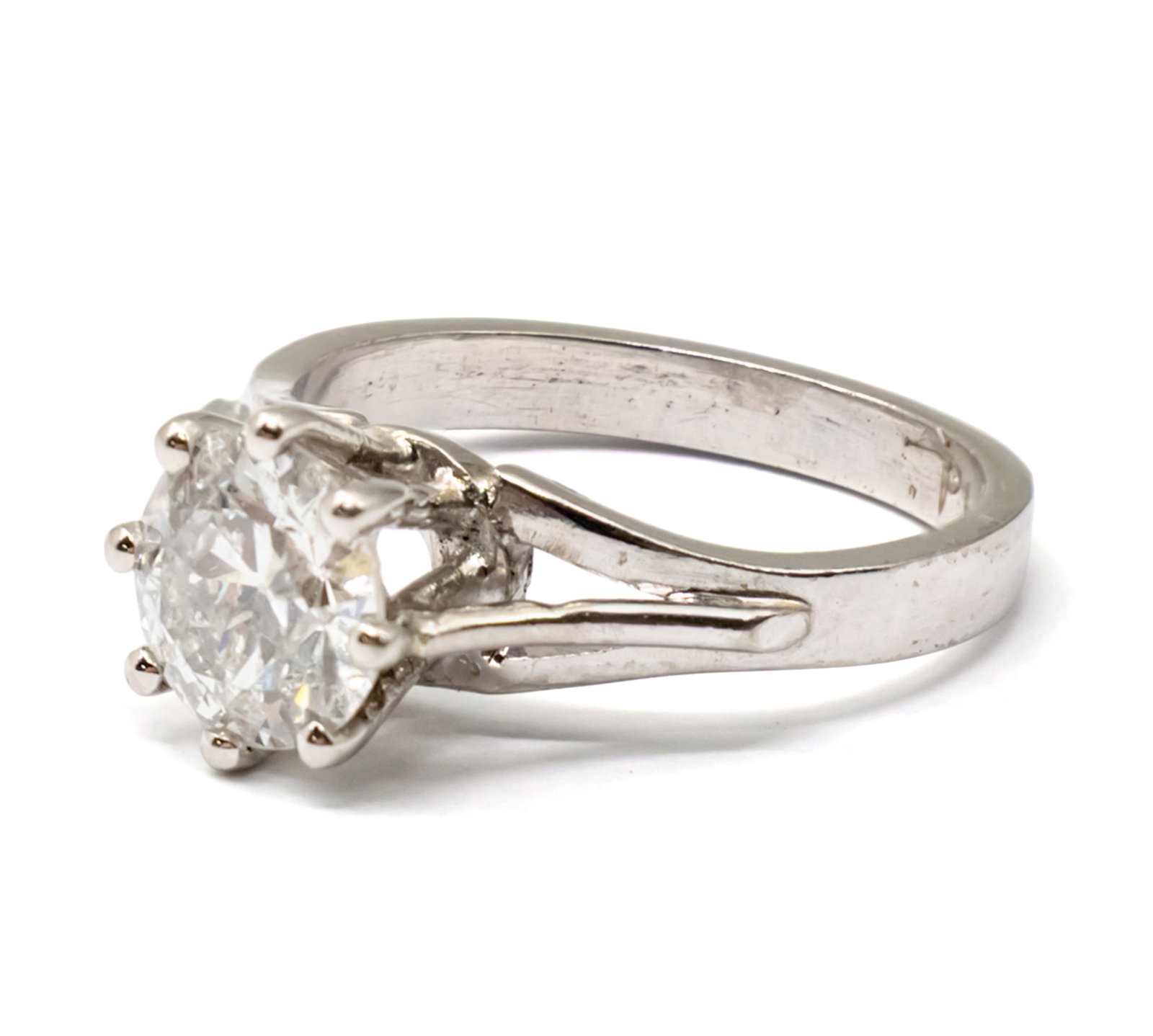 Platinum Diamond Ring. - 3
