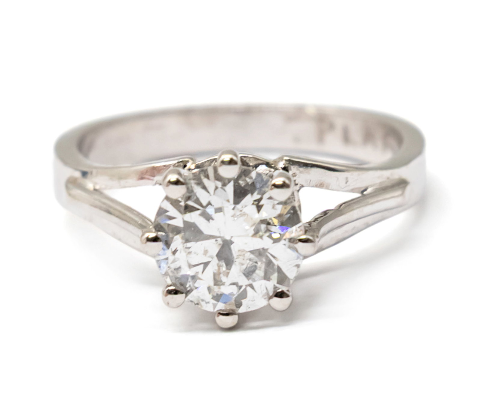 Platinum Diamond Ring. - 4