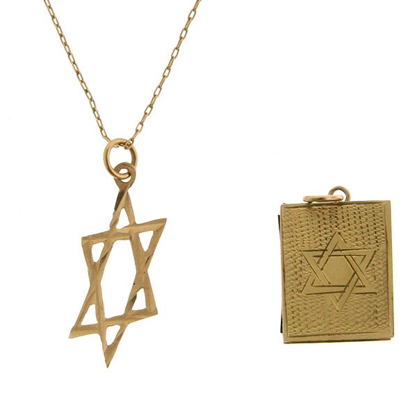 2 Gold Star of David Pendants: 2 Gold Star of David Pendants, Judaica. Including: 14k yellow gold Star of David Locket Pendant, 12x14mm, 2.3gr. 14k Rose gold Star of David, 26x11mm, 0.8gr. 9k Rose gold Chain, 50cm, 1.2gr.