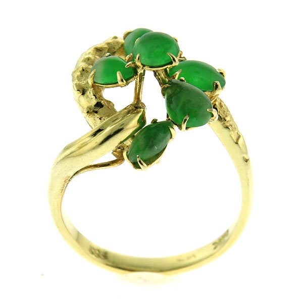 14k Yellow Gold Jade Ring. (1 of 5)
