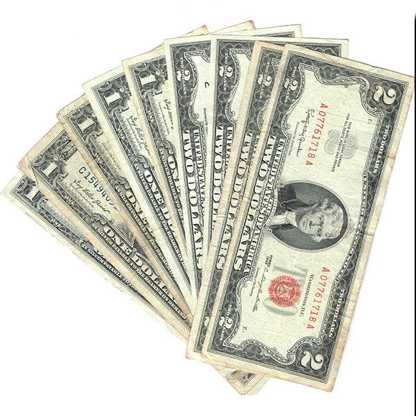 9 USA One and Two Dollars Banknotes. (1 of 7)