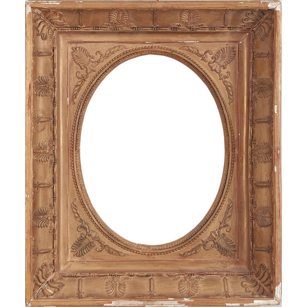 CORNICE in legno e pastiglia dorata ad oro zecchino (cm: CORNICE in legno e pastiglia dorata ad oro zecchino (cm 33 x 25,5). Francia XIX secolo Misure: cm 52 x 43,5 (interno 36,5 x 27,5)
