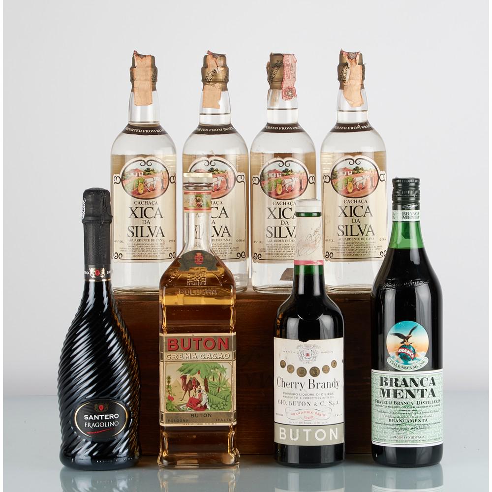 Xica da Silva, cachaca, Fazenta soledade (4 bt) -: Xica da Silva, cachaca, Fazenta soledade (4 bt) - Branca, Branca Menta, 1 l (1 bt) - Buton, Cherry Brandy, 750 ml (1 bt) - Buton, Crema cacao, 750 ml - Santero, Fragolino (1 bt)