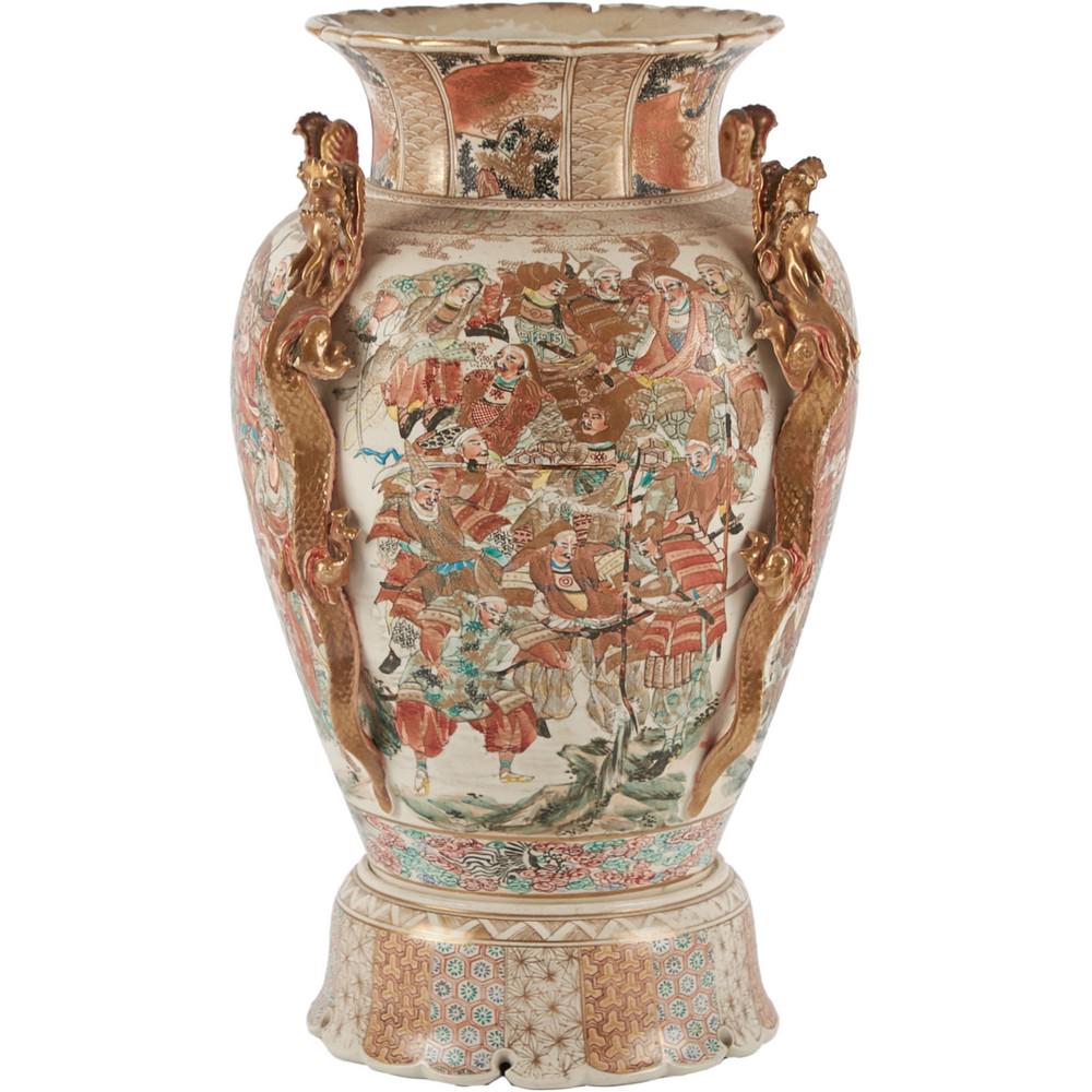 VASO Satsuma in ceramica decorata e lumeggiato in oro (1 of 1)