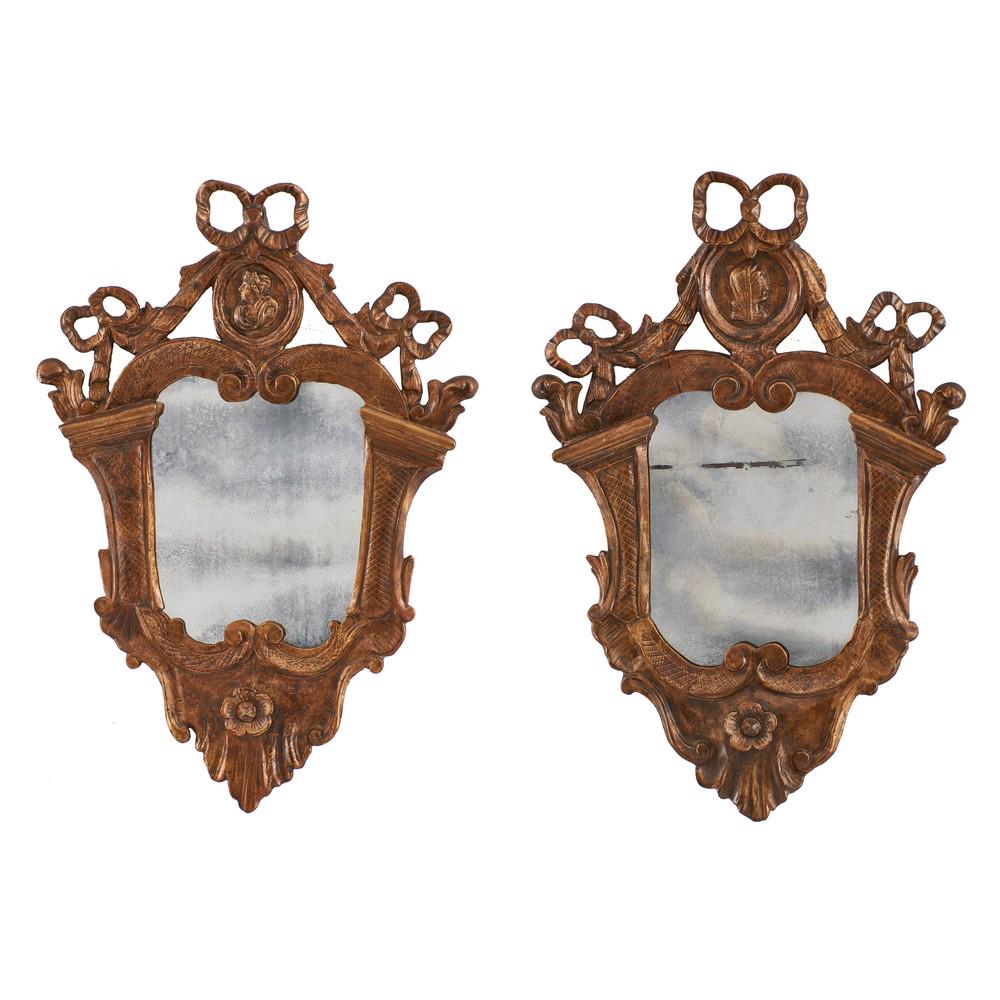 COPPIA DI PICCOLE SPECCHIERE (1 of 1)