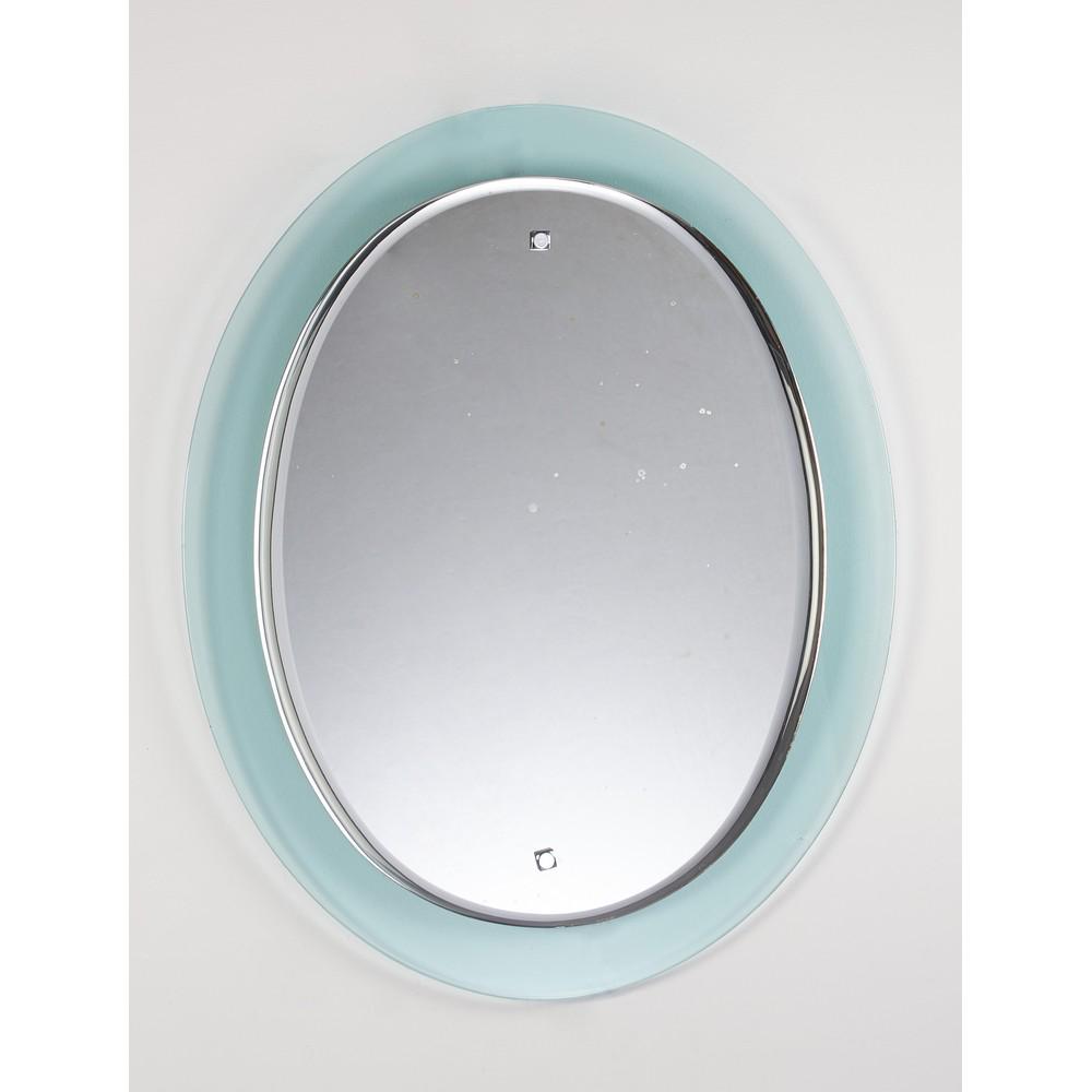 VECA (Attr.le) Grande specchio con bordo molato: VECA (Attr.le) Produzione Italiana anni â€™70 Grande specchio con bordo molato su vetro trasparente fumÃ©, due borchie metalliche sulla parte superiore e inferiore dello specchio. cm 64 x 78 .