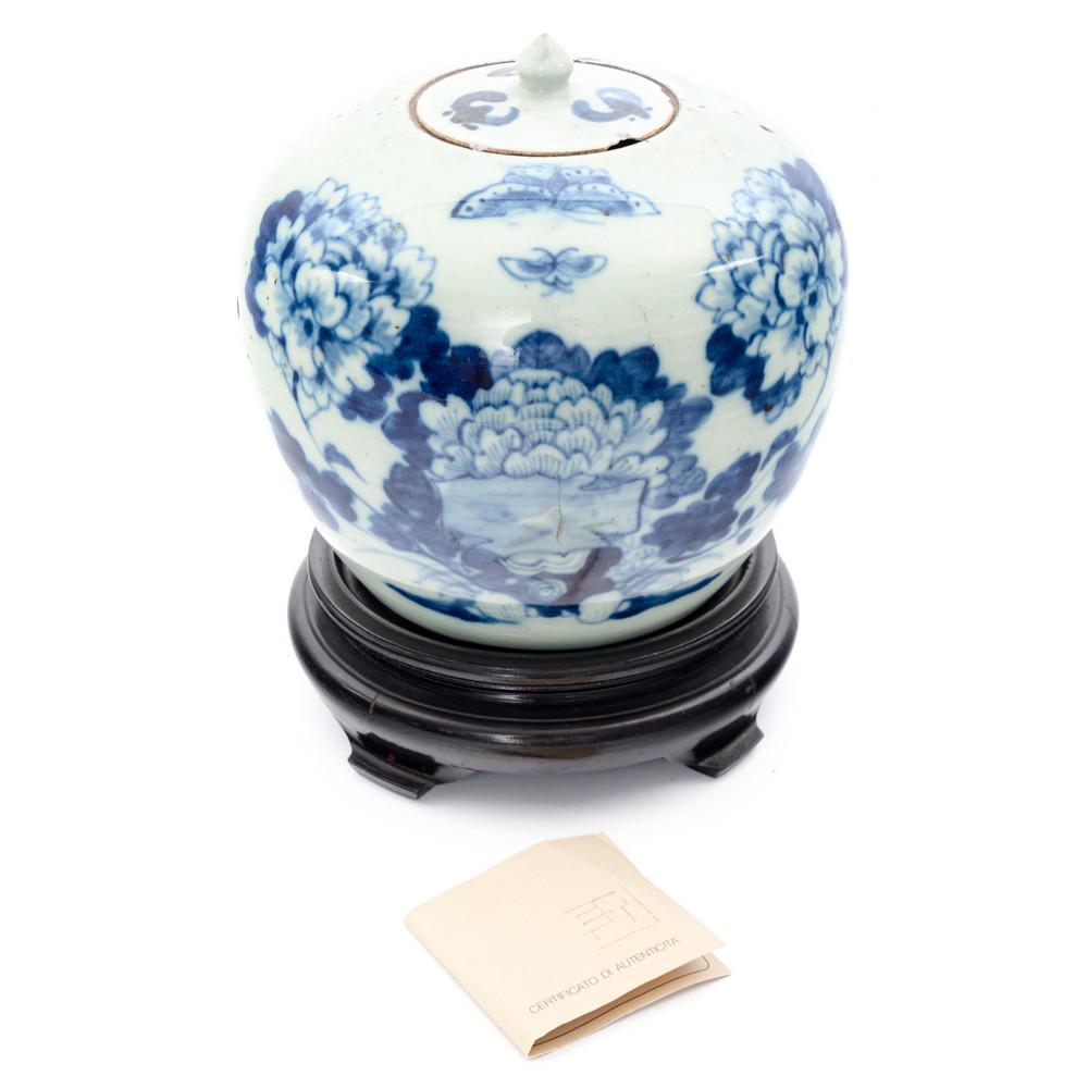 POTICHE in porcellana decorata (1 of 1)