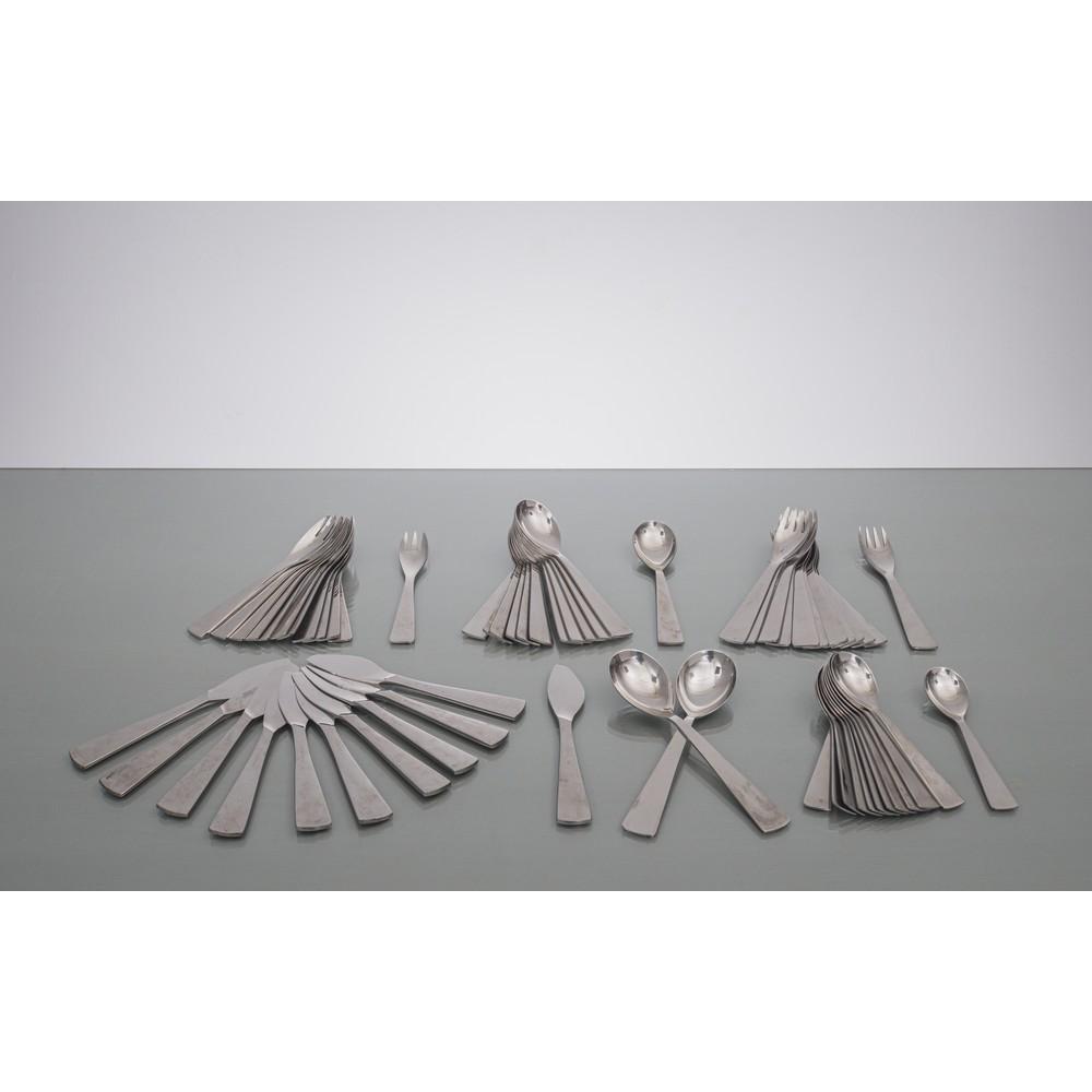 GIO PONTI, Servizio di posate in acciaio (1 of 1)