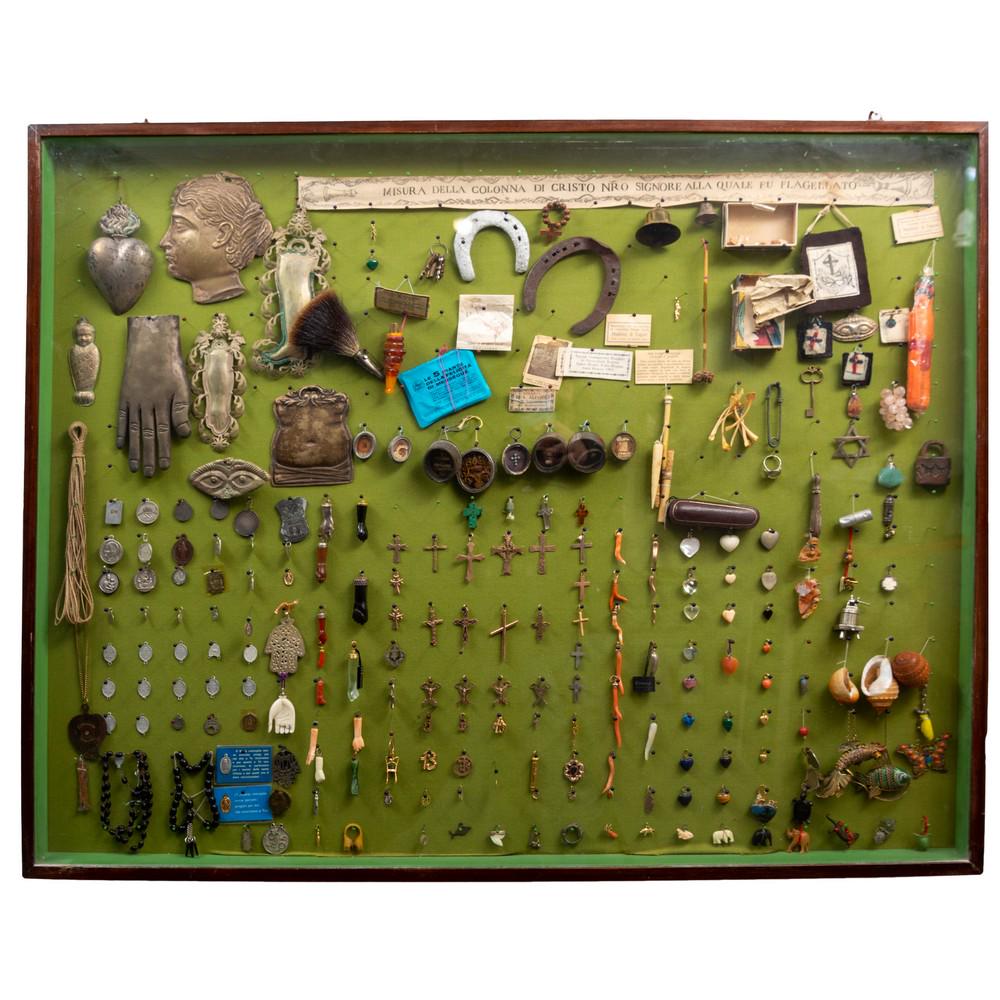 COLLEZIONE ex voto, reliquiari, medaglie sacre, croci (1 of 1)