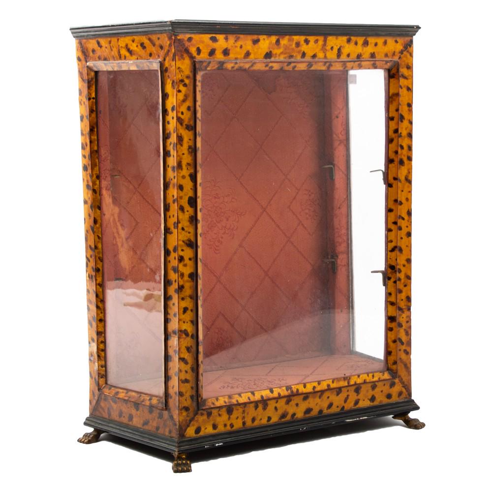 PICCOLA TECA in legno rivestita in tartaruga (1 of 1)