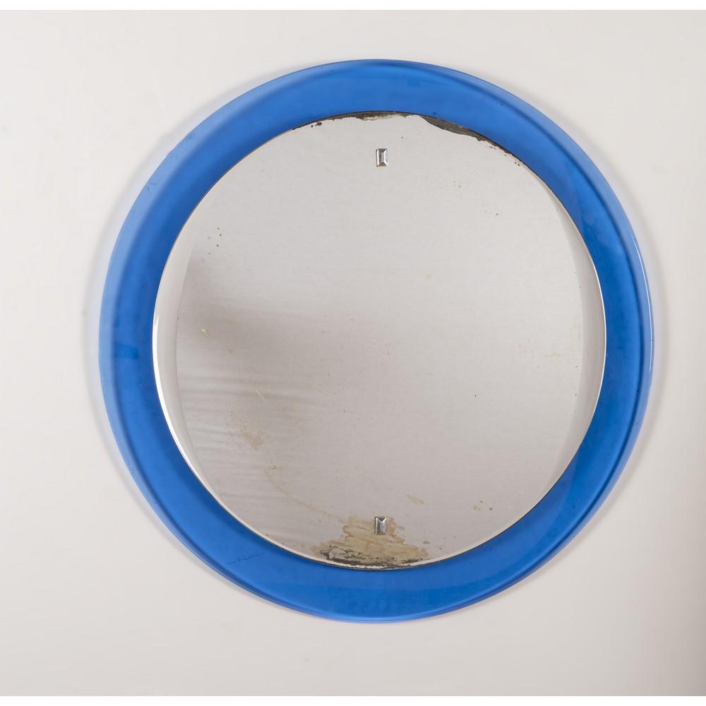 VECA, Specchio da parete: VECA Produzione Italia 1960 ca. Specchio da parete circolare, cristallo colorato molato nei toni blu, cristallo molato specchiato, ottone cromato. Difetti. cm Ø 69.