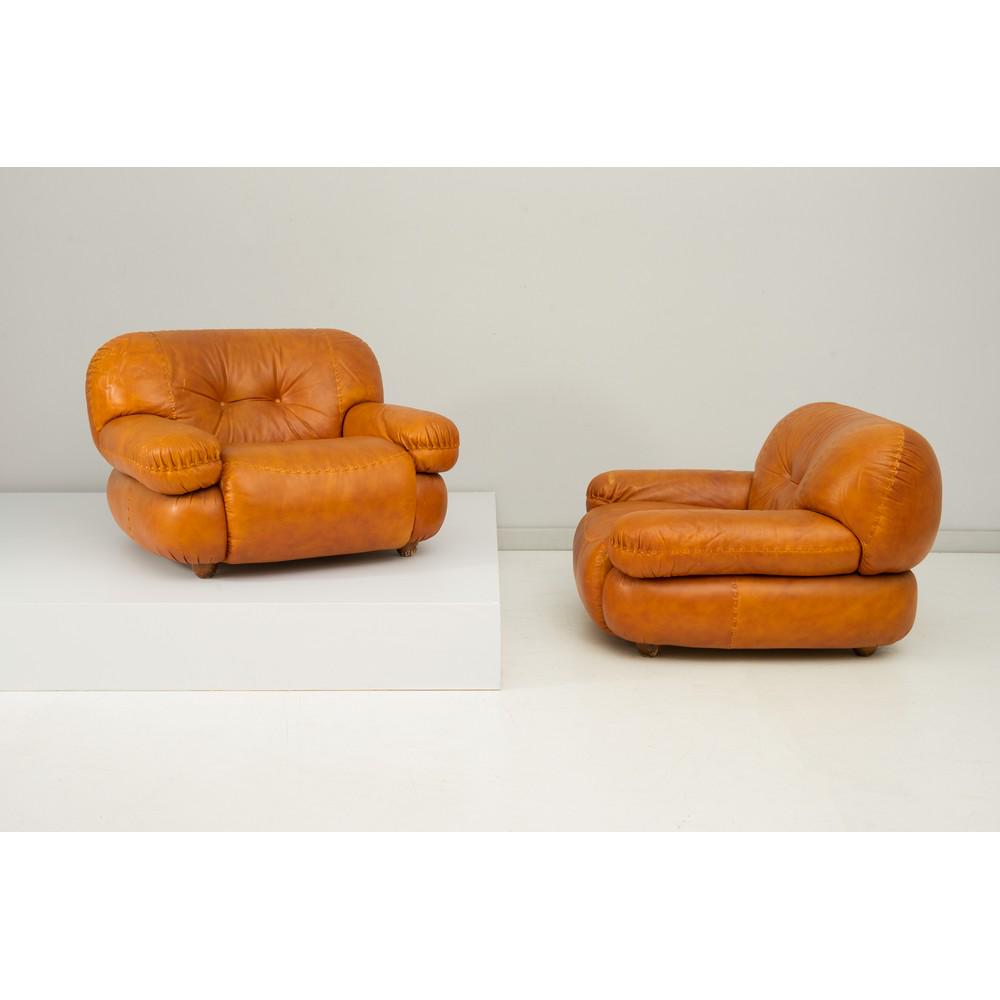 SAPPORO, Coppia di poltrone con struttura in legno (1 of 1)