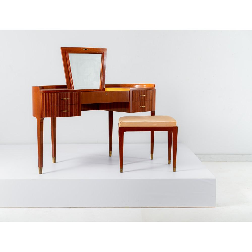 PAOLO BUFFA, Toletta e sgabello (1 of 1)