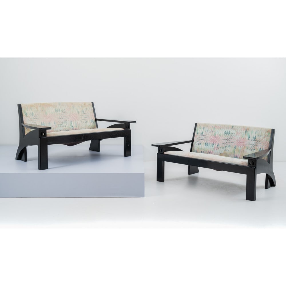 CHARLE RENNIE MACKINTOSH, Coppia di divani mod. “Hill House” (1 of 1)