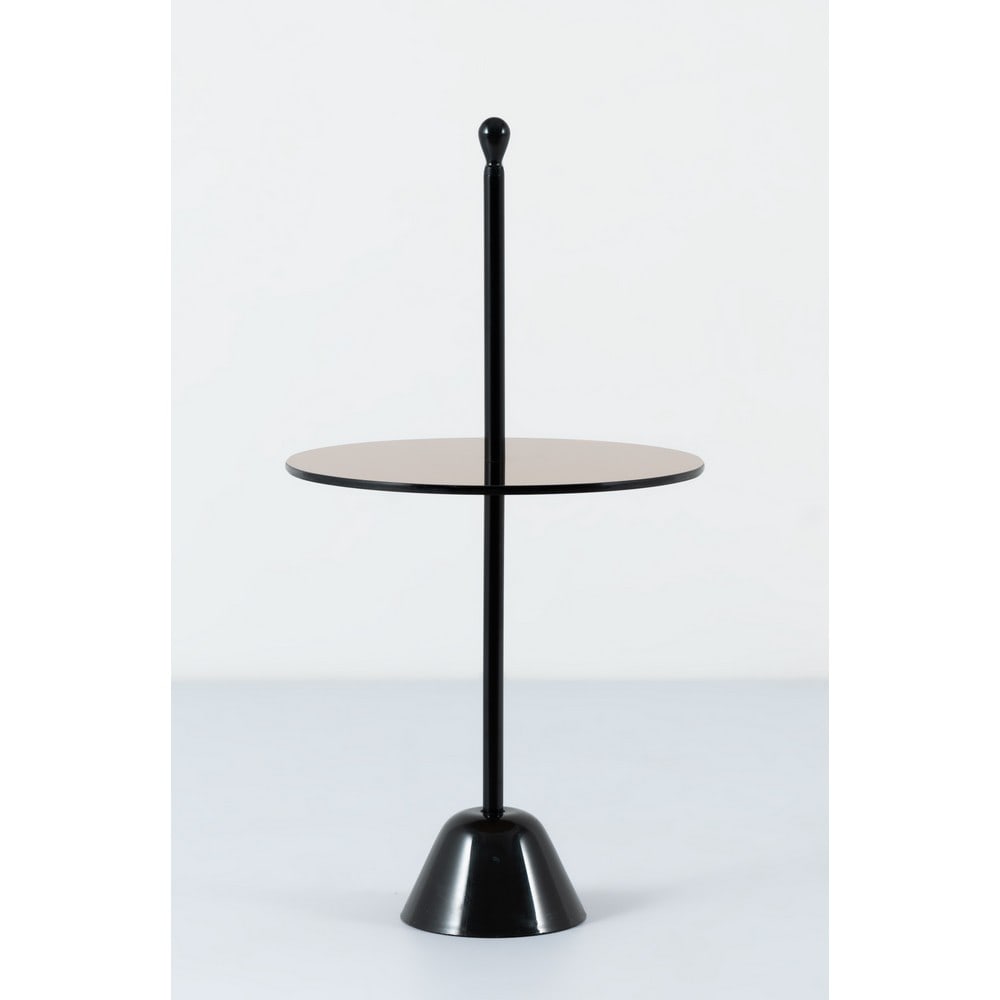 ACHILLE E PIER GIACOMO CASTIGLIONI, Tavolo serie “Servi”: ACHILLE E PIER GIACOMO CASTIGLIONI Produzione Zanotta, Italia 1970 ca. Tavolo polifunzionale della serie “Servi”, base in polipropilene, piano circolare in laminato plastico stratificato;