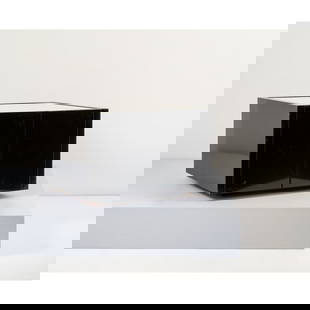 LELLA E MASSIMO VIGNELLI, Mobile bar della serie “Saratoga”: LELLA E MASSIMO VIGNELLI Produzione Poltronova, Italia 1965 ca. Mobile bar della serie “Saratoga”, struttura in legno laccato nero, corpo cubico, su un fianco un vano con tre spazi chiuso