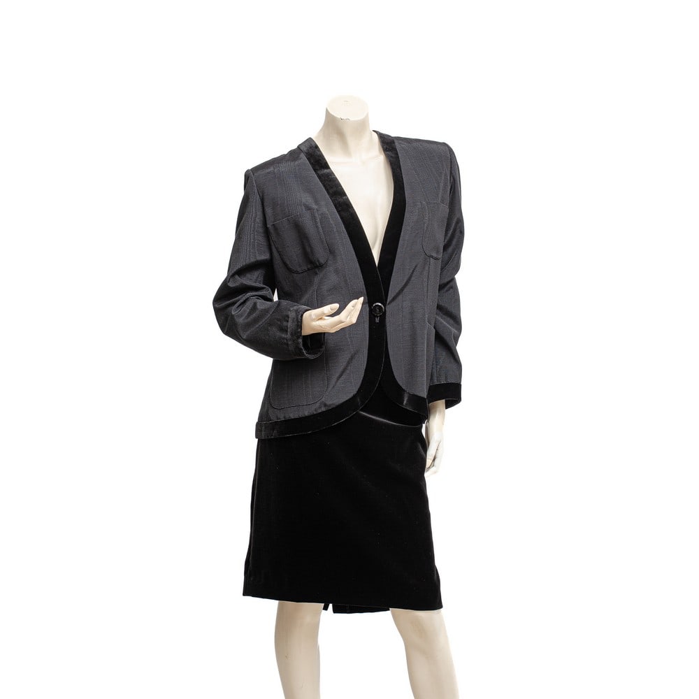 YVES SAINT LAURENT, Tailleur (1 of 1)