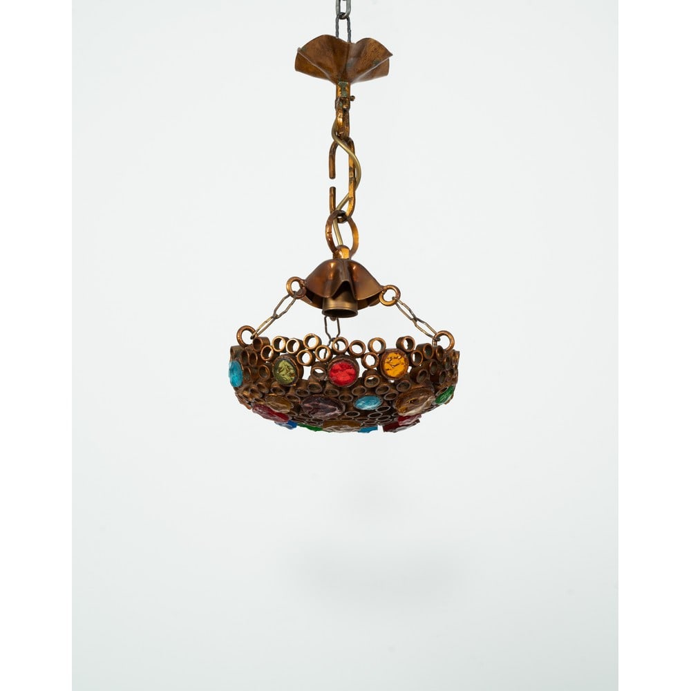 ALBANO POLI (Attr.le), Lampada a sospensione: ALBANO POLI (Attr.le) Produzione Poliarte, Italia 1970 ca. Lampada a sospensione ad una luce, struttura composta da anelli in metallo forgiati a mano e dorati, diffusore a coppa in cristalli di grosso