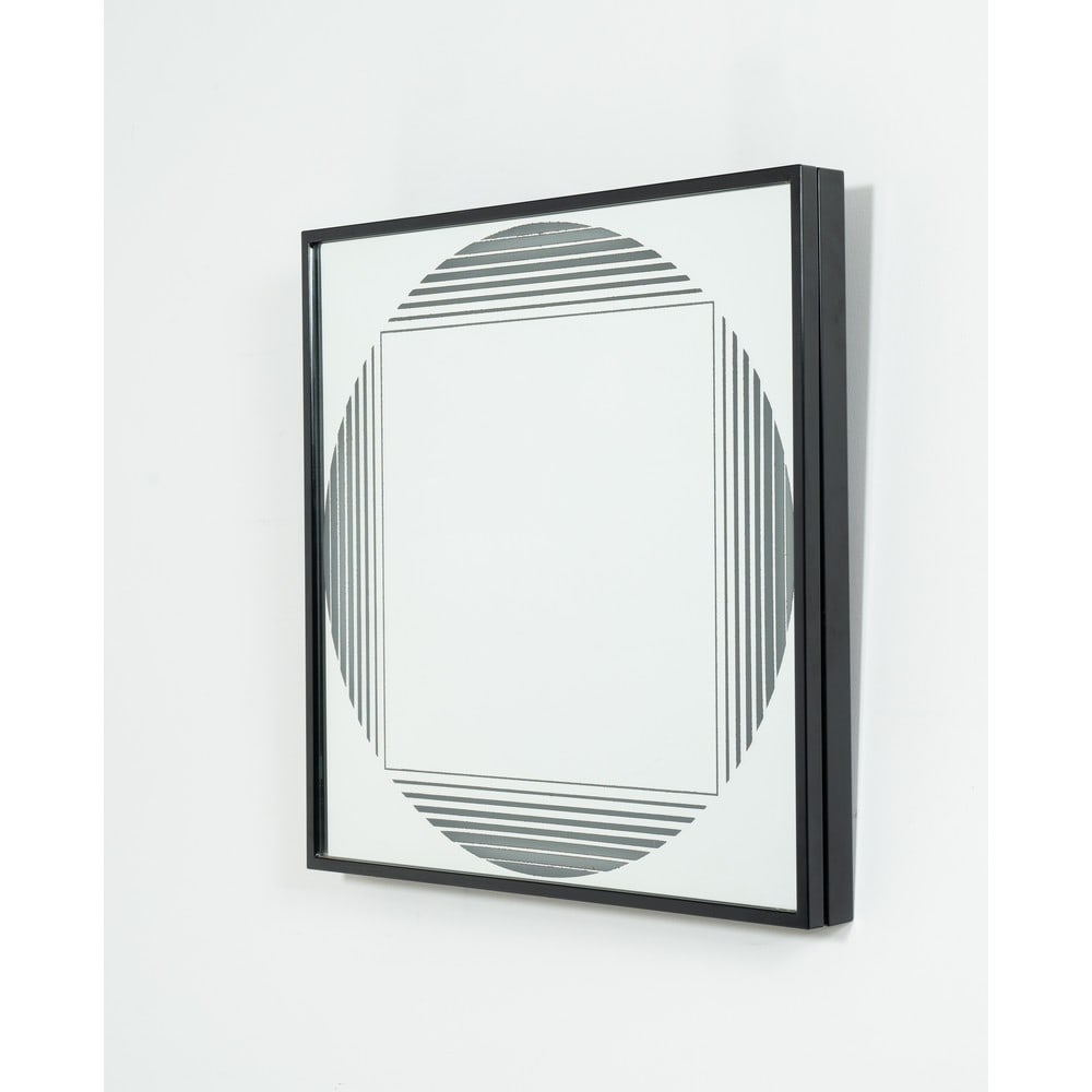 GIANNI CELADA, Specchio retroilluminato da parete “Brama”: GIANNI CELADA Produzione Fontana Arte, Italia 1970 ca. Specchio retroilluminato da parete modello “Brama”, corpo quadrato con struttura in metallo laccato nero e cristallo specchiato serig