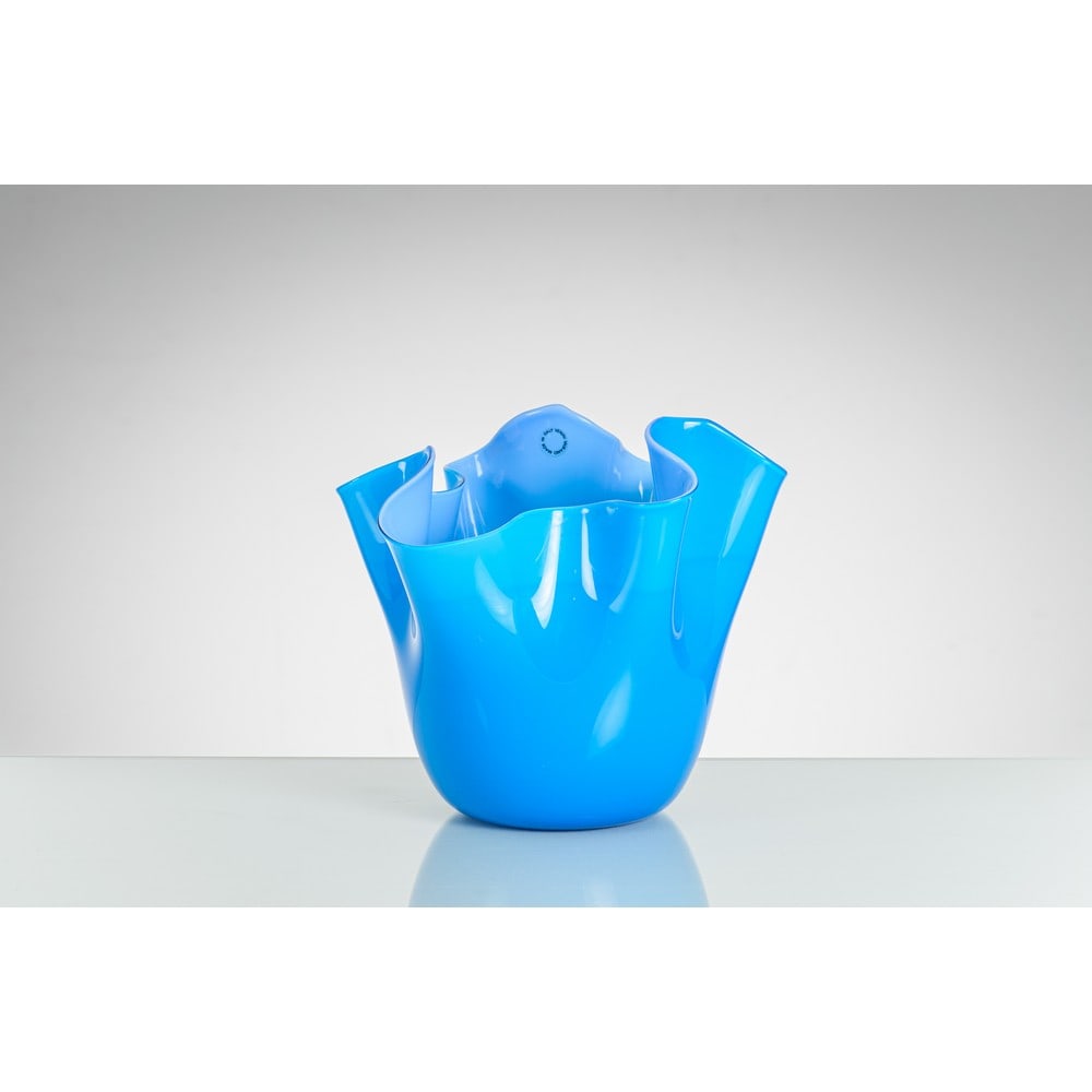 FULVIO BIANCONI, Vaso modello “Fazzoletto” in vetro (1 of 2)