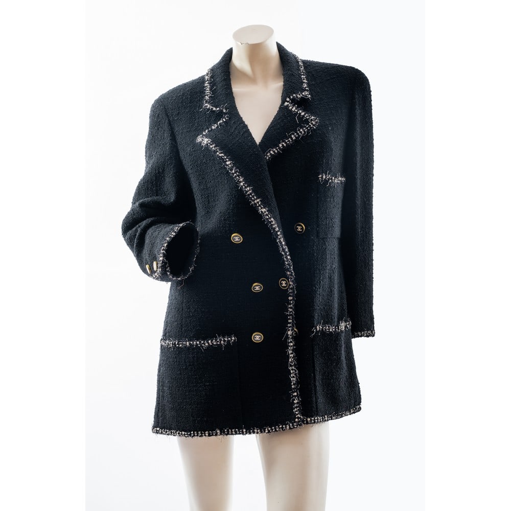 CHANEL, Giacca doppiopetto modello “P03782 (1 of 3)