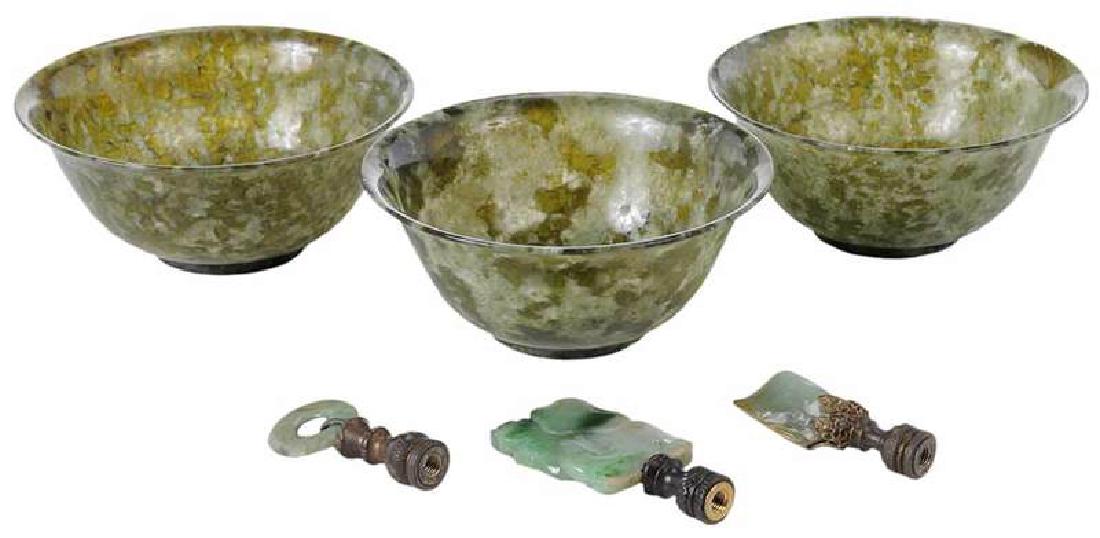 Six Chinese Jade, Jadeite and Hardstone Objects (1 of 5)