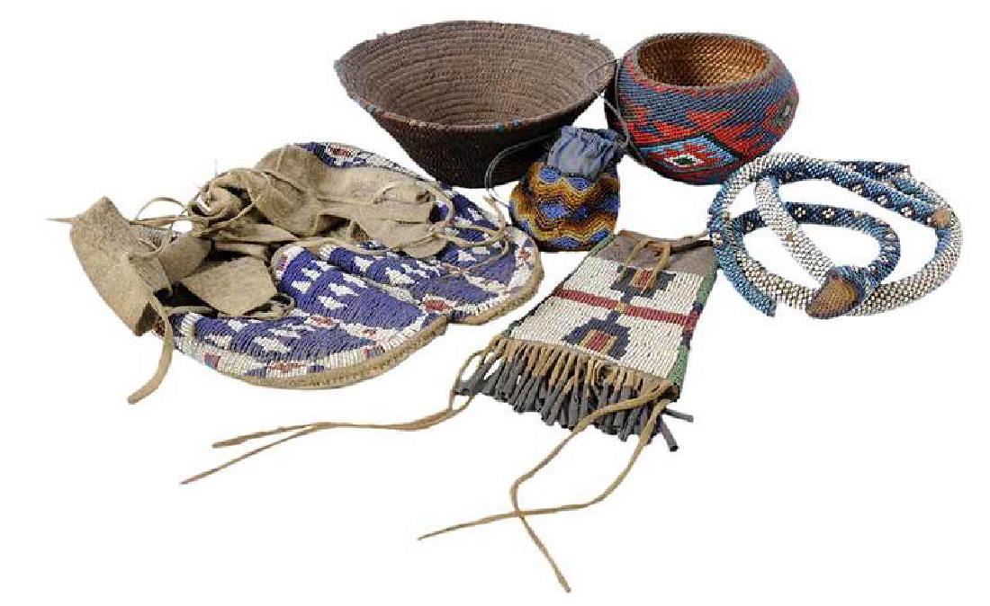 Six Pieces Plains Native American Bead Work (1 of 7)