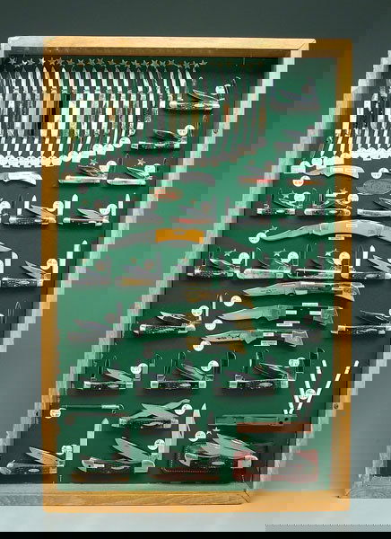 Store display of Case knives,: Store display of Case knives, 49 varieties of Case folding knives (W. R. Case & Sons Cutlery Co., Bradford, Pennsylvania), complete sample set in original wood and Plexiglas display case, single and m