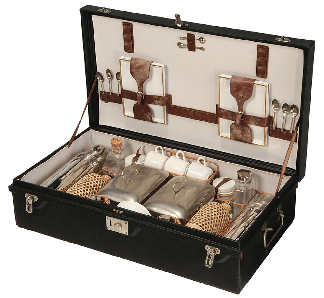 Cased Picnic Set for Lewis & Conger (1 of 9)