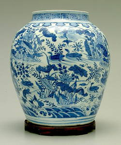 292: Chinese blue and white jar,