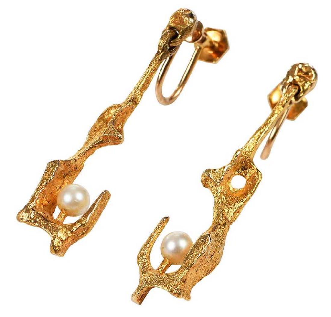 Bjorn Weckstrom, Lapponia 14kt. Gold Earclips: brutalist style, each with one pearl approx. 4mm, stamped "585" and with maker's mark and Finnish hallmarks, yellow gold, dated 1971, 1-5/8 x 3/8 in., 7.0 grams , Provenance: Estate of Alice Carter Mi