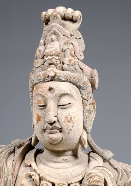 Chinese carved wood figure of Guanyin, - 2