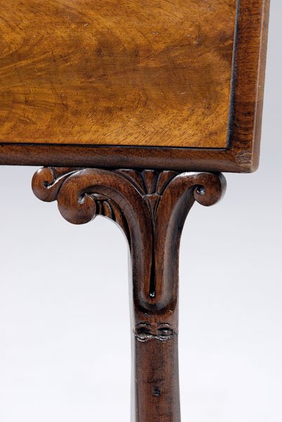 Fine set of four Boston side chairs - 3