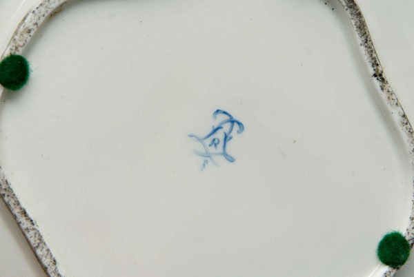 Pair Sèvres shell bowls - 5