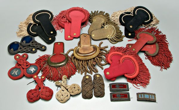 27 assorted epaulets, shoulder straps