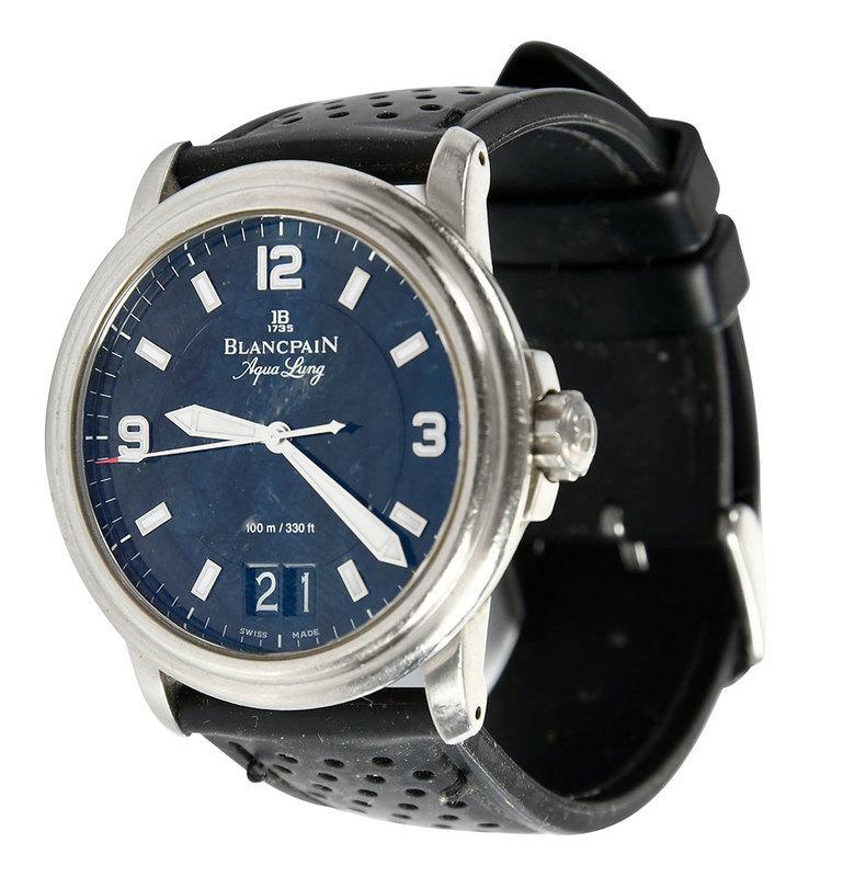 Limited Edition Blancpain Watch: LeMan Grande Date Aqualung, 40mm case, stainless steel, date window, luminescent hour marks and hands, back of case marked "LeMan, No 1152/2005", movement marked "35 jewels, CAL 6950, Gold 18K, 1735",