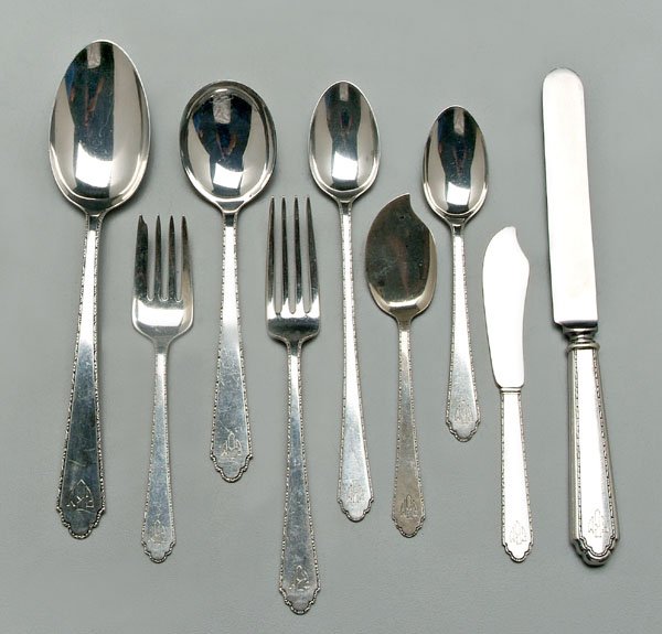 Lunt William & Mary sterling flatware,