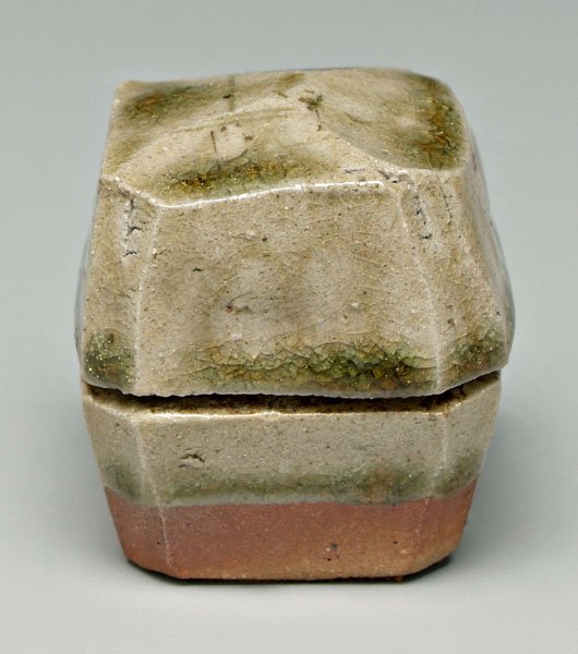 Japanese stoneware incense box, - 2