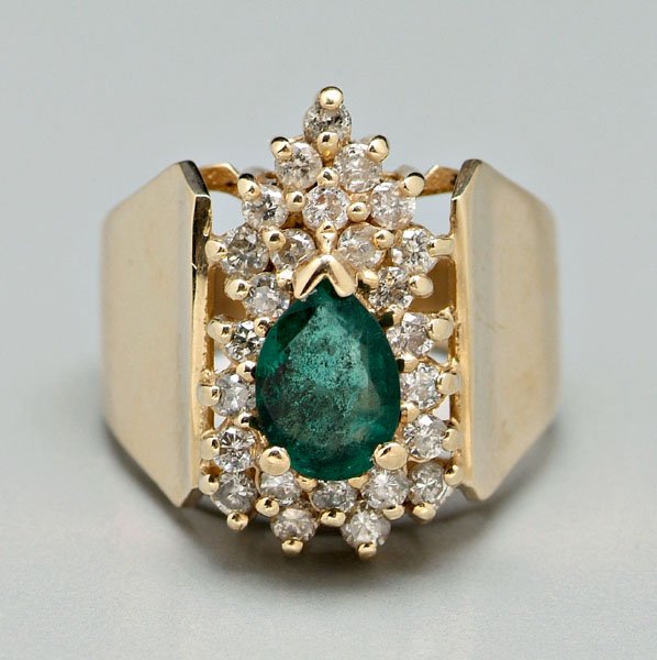 Emerald and diamond ring,