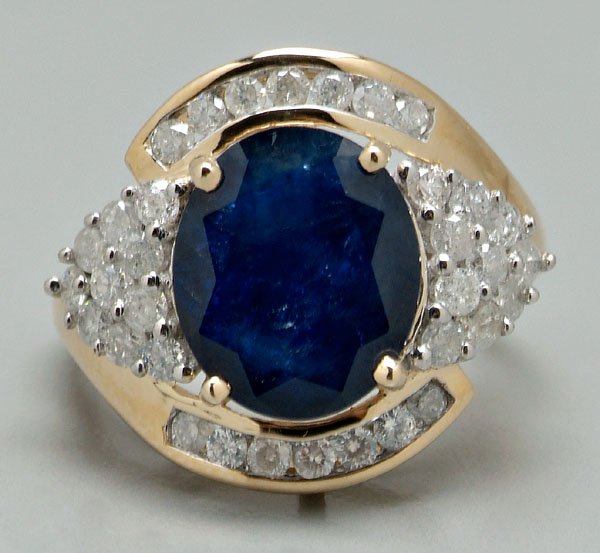Sapphire and diamond ring, - 2