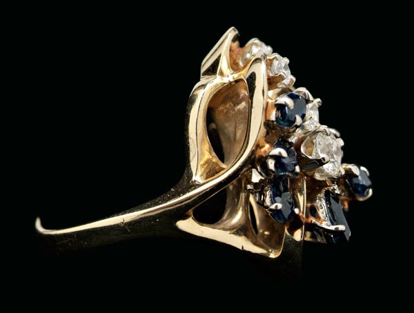 Sapphire and diamond ring, - 2